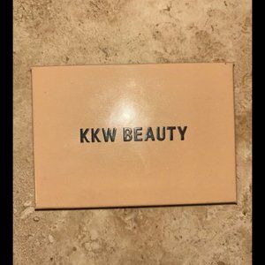 KKW Beauty Glitz & Glam Eyeshadow Palette